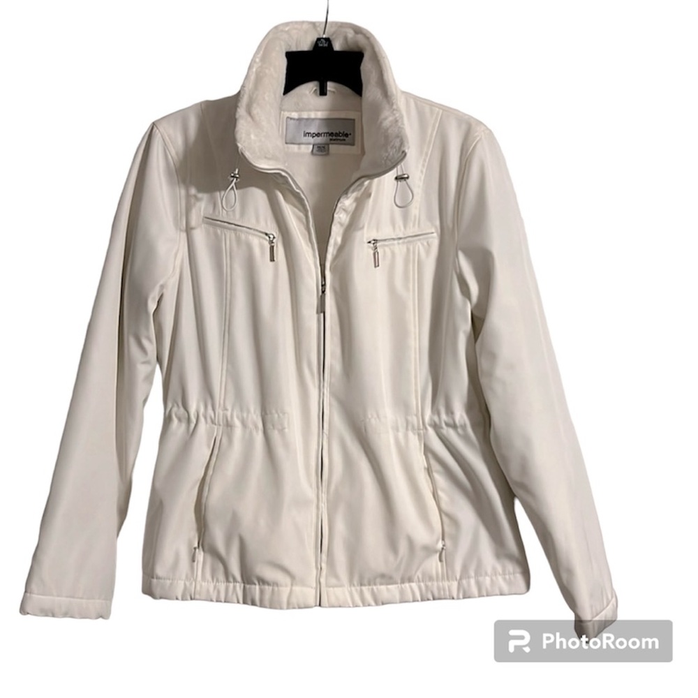 Impermeable Platinum Jacket